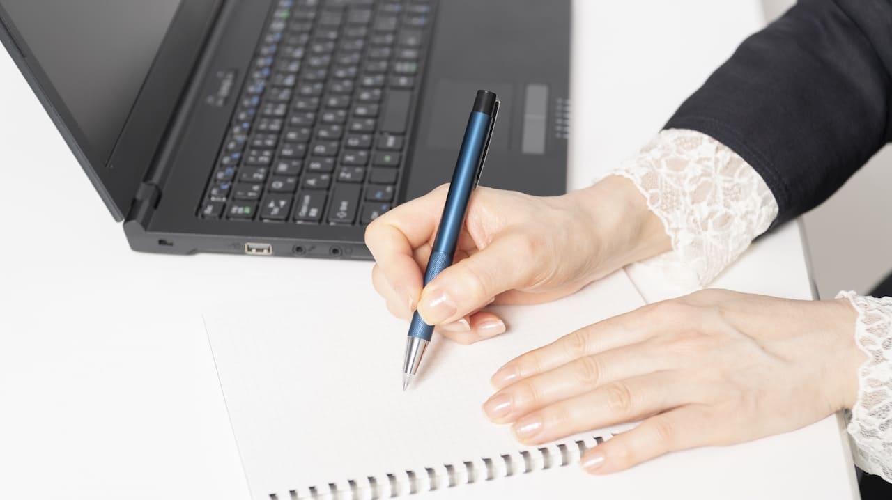 文章生成とテクニカルアドバイス